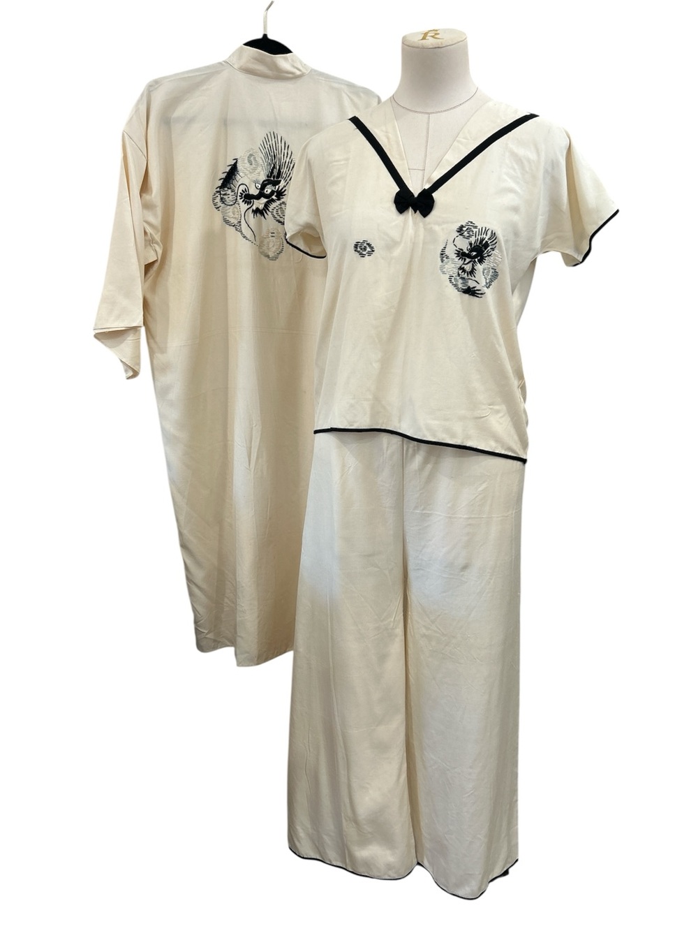 40’s/50’s 3-piece Asian embroidered dragon,wide leg pajama set cream black small - Picture 1 of 16